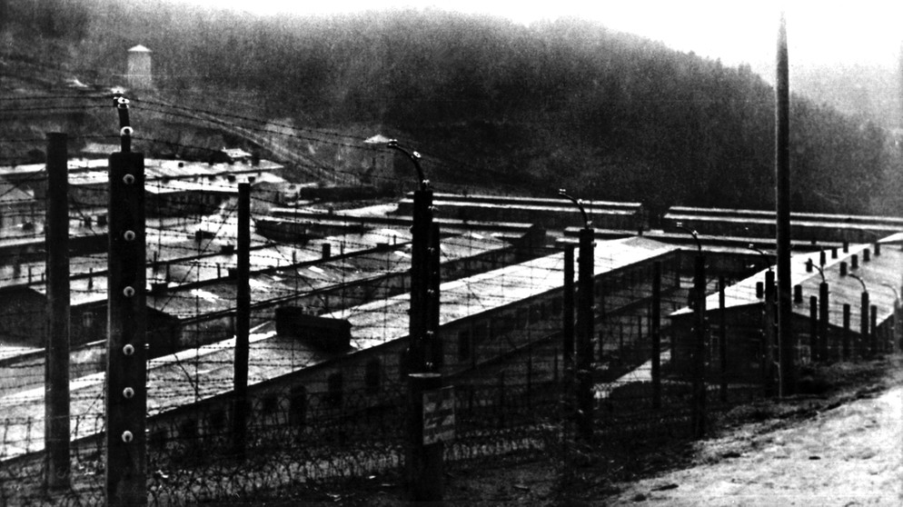 Blick auf das KZ Flossenbürg im April 1945 | Bild: picture-alliance/dpa