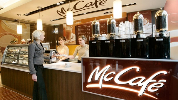 McCafe-Verkaufstheke  | Bild: picture-alliance/dpa