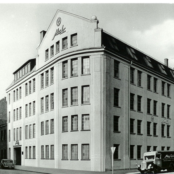 Das Metz-Produktionsgebäude 1950 | Bild: Metz-Werke GmbH & Co KG