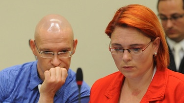 NSU-Prozess: Olaf Klemke und Nicole Schneiders, Verteidiger von Ralf Wohlleben | Bild: picture-alliance/dpa