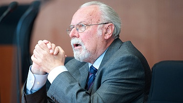Der ehemalige Direktor des hessischen Verfassungsschutzes, Lutz Irrgang | Bild: picture-alliance/dpa