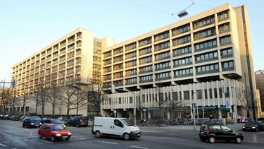 Das Gerichtsgebäude für das Amtsgericht, das Landgericht I und II in München, das Oberlandesgericht und die Staatsanwaltschaft in München | Bild: picture-alliance/dpa