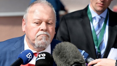 Oberstaatsanwalt Ernst Schmalz zu den Knochenfunden im Fall Peggy | Bild: picture-alliance/dpa