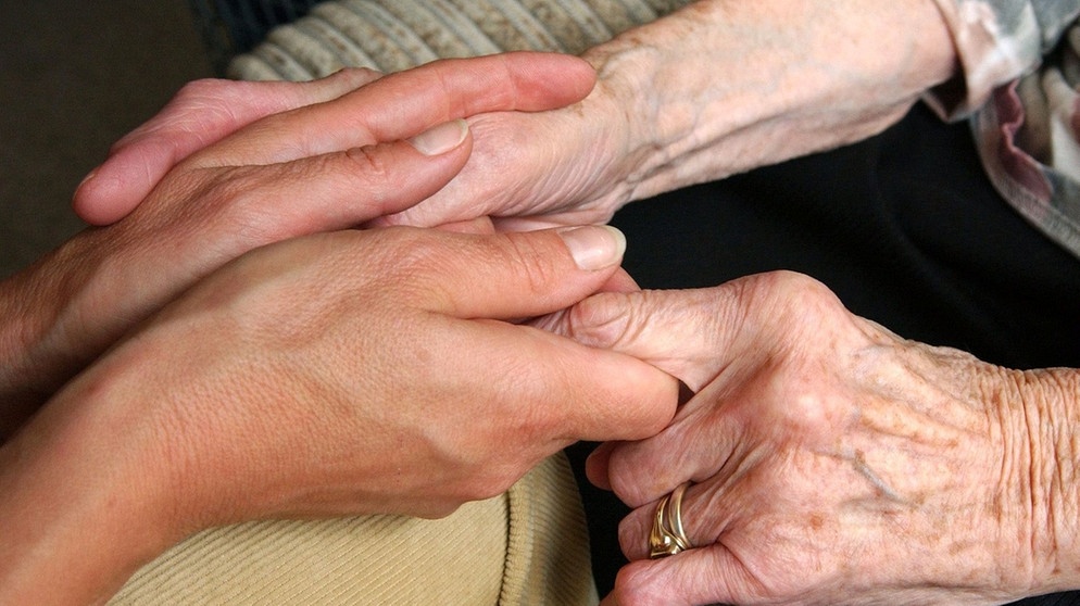 Pflege von Senioren | Bild: picture-alliance/dpa