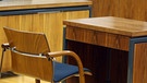 Zeugenstand in einem Gerichtssaal im Landgericht Memmingen (Symbolfoto) | Bild: picture-alliance/dpa/Karl-Josef Hildenbrand