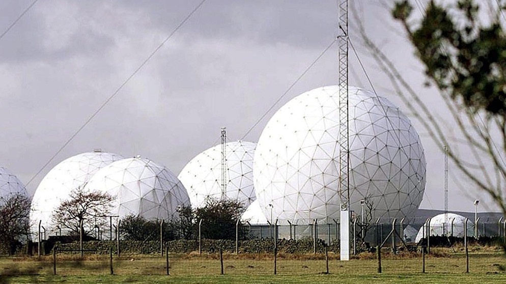 Antennen der Air Force nahe Harrogate, Großbritannien | Bild: picture-alliance/dpa
