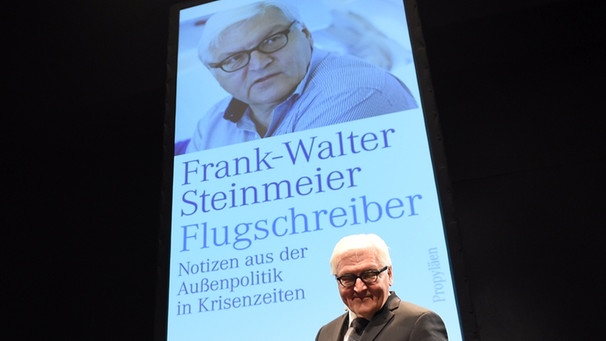 Steinmeier bei Buchvorstellung  | Bild: dpa-Bildfunk/Maurizio Gambarini