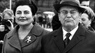 Josip Broz Tito mit Ehefrau | Bild: picture-alliance/dpa