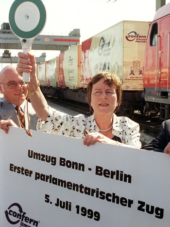 Umzug von Bonn nach Berlin | Bild: picture-alliance/dpa