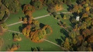 Luftaufnahme: der Englische Garten im Herbst. | Bild: BR/Story House Productions GmbH