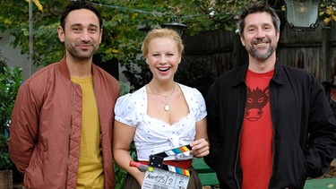 Von links: Deniz Cooper (Rolle: Musa), Katharina Straßer (Rolle: Miri) und Regisseur Sascha Bigler. | Bild: BR / ORF/Lotus Film/Petro Domenigg