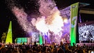 So schön war es 2019: Bei der BR-Radltour feierten 20.000 Fans mit Musik von Mark Forster und Feuerwerk. | Bild: BR/Philipp Kimmelzwinger