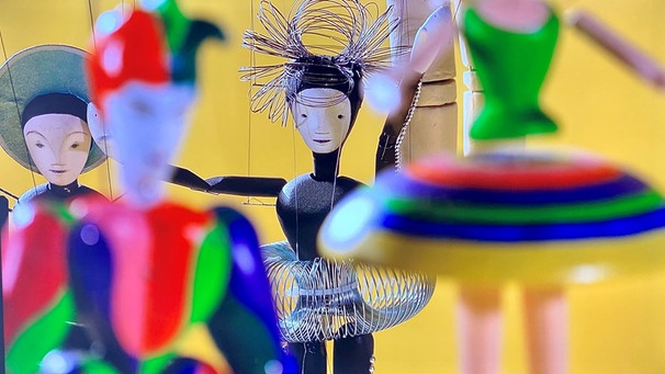 "Das Triadische Ballett" von Oskar Schlemmer inszeniert von BR-KLASSIK - Franken in einer Marionettenfassung | Bild: BR