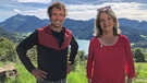 Peter Schlickenrieder und Marianne Kreuzer auf der Schliersbergalm oberhalb des Schliersees. | Bild: BR/Beate Merz