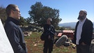 Siedlung Yizhar: Richard Schneider im Gespräch mit Siedler Ezri Tobi | Bild: BR / Liora Be-Haim