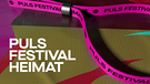 Titelbild PULS Festivalheimat: Ein pinkes Festivalband auf buntem Hintergrund | Bild: BR/Dominik Wierl