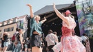 MODULAR Festival - Tanzende Zuschauer:innen vor der Bühne des Modular Festivals. | Bild: MODULAR Festival 