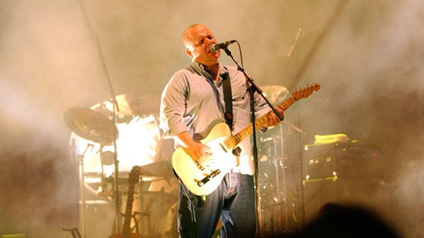 Frank Black von den Pixies 2004 beim Open-Air-Konzert in der Wuhlheide in Berlin | Bild: picture-alliance / dpa