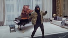 Screenshot aus dem Musikvideo von "Toosie Slide" von Drake | Bild: YouTube