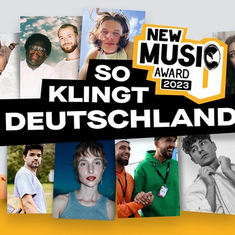 Es sind verschiedene Interpreten zu sehen. Jede:r Interpret:in ist in einem eigenen Bild dargestellt. In der Mitte steht: so klingt Deutschland. Das Logo des New Music Awards ist rechts oben abgebildet.  | Bild: NDR