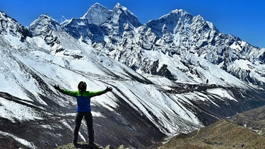 Flo im Himalaya-Gebirge | Bild: Florian Nagl