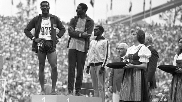 Politik im Sport // Olympische Spiele 1972 - Skandal bei Siegerehrung | Bild: picture-alliance/dpa