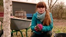 Gehölze pflegen im Querbeet-Garten mit Sabrina Nitsche | Bild: BR / Michael Ackermann