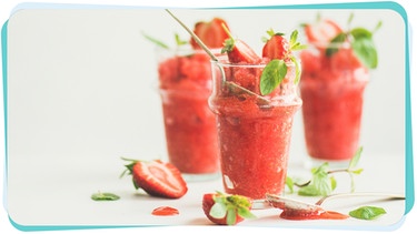 Erdbeer-Wein-Slushie | Bild: mauritius-images; Bearbeitung: BR