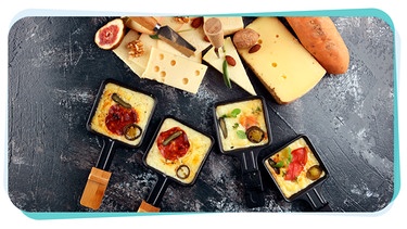 Raclette mit Käse | Bild: mauritius images / Beats / Alamy / Alamy Stock Photos