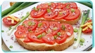 Brote mit Tomaten belegt | Bild: mauritius-images