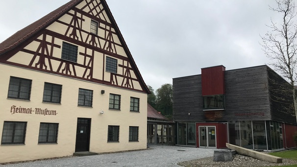 Blick auf das Heimat-Museum und die Südseesammlung Obergünzburg.
| Bild: BR/Rupert Waldmüller