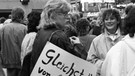 1988 gingen die Menschen auf die Straße und demonstrierten für eine neue Gesundheitsreform. | Bild: picture-alliance/dpa