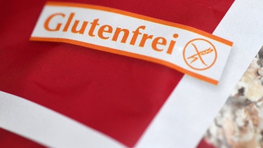 Auf einer Verpackung steht "glutenfrei". | Bild: picture-alliance/dpa