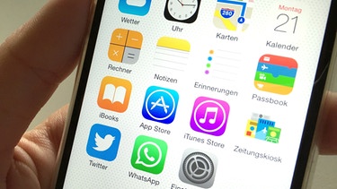 Auch iPhones können von Schadsoftware betroffen sein. | Bild: picture-alliance/dpa