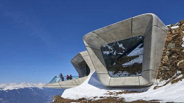 Das Messner Mountain Museum Corones auf dem Gipfel des Kronplatz in Südtirol. | Bild: dpa/picture alliance