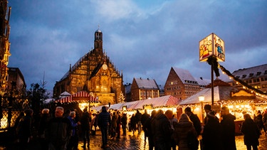 Impressionen vom Nürnberger Christkindlesmarkt. | Bild: BR/Philipp Kimmelzwinger