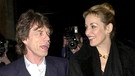 Rolling-Stones-Sänger Mick Jagger mit seiner Ex-Frau, dem ehemaligen Model Jerry Hall | Bild: picture-alliance/dpa