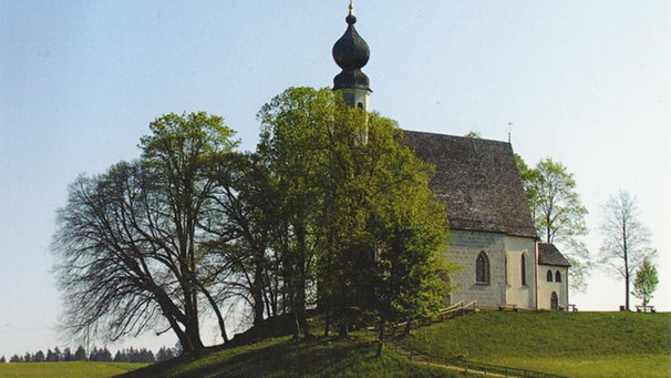 Kirche St. Vitus und Anna in Ettendorf | Bild: H. Baumann