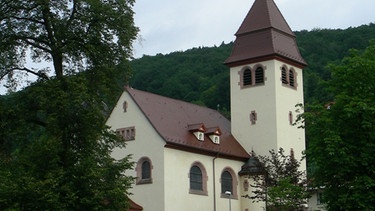 Evangelische Christuskirche in Gemünden | Bild: BR