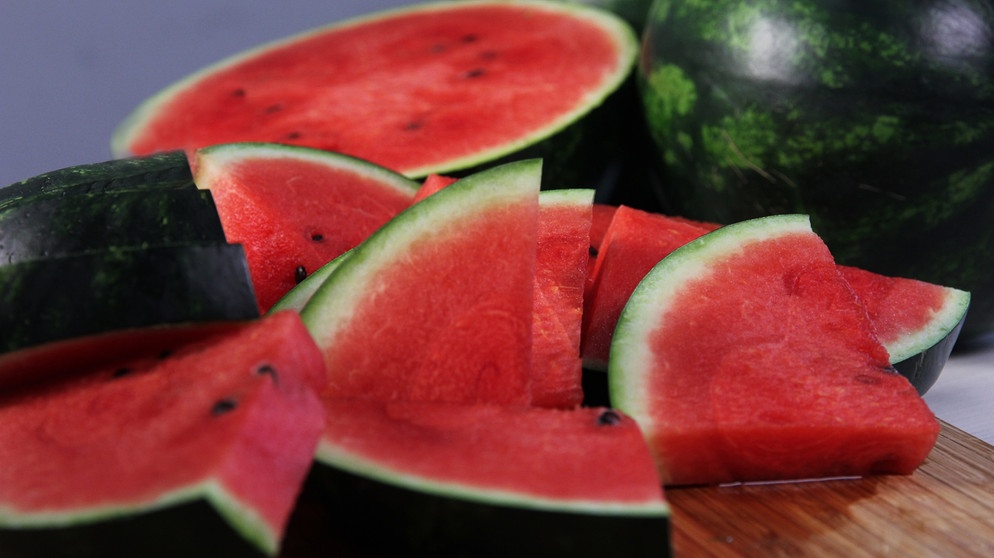 Aufgeschnittenen Wassermelone | Bild: BR