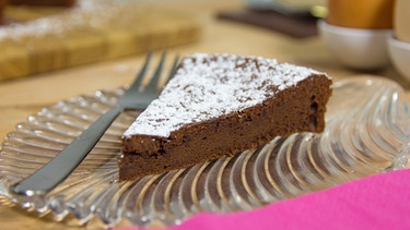 Ein Stück Schokoladenkuchen | Bild: BR