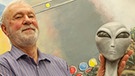 50 States - Dirk Rohrbach in New Mexico: Donald Burleson beschäftigt sich schon seit Jahrzehnten mit UFO-Phänomenen. Hier steht er in der Bücherei des UFO-Museums von Roswell. | Bild: BR/Dirk Rohrbach