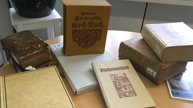 Köchbücher aus dem Stadtarchiv Nürnberg | Bild: BR / Tobias Föhrenbach