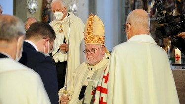 Kardinal Marx beim Ritterschlag im Augsburger Dom  | Bild: Dr. Thomas Sitte