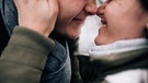 Paar küsst sich | Bild: BR/Julia Müller