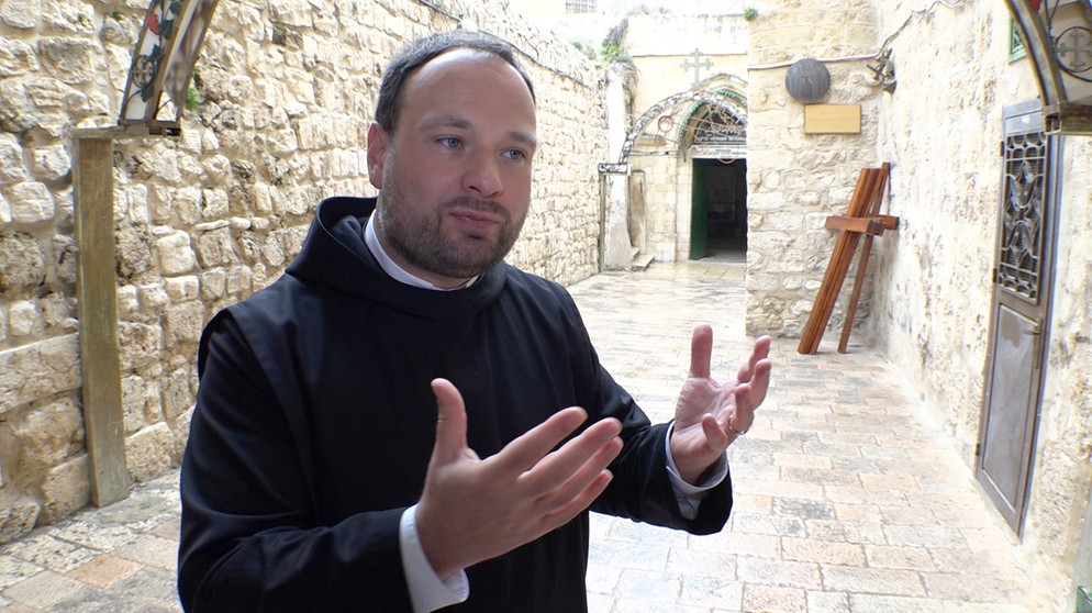 Pater Nikodemus in Jerusalem | Bild: BR/Alex Goldgraber