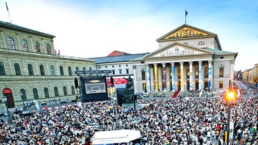 Oper für Alle auf dem Max-Joseph-Platz | Bild: picture alliance/dpa/Peter Kneffel
