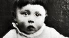 Adolf Hitler als Kind um 1890 | Bild: picture-alliance/dpa/Bildarchiv