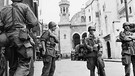 Französische Truppen 1956 in Algier | Bild: picture alliance/AP Photo