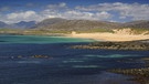 Die Harris-Insel, von der der berühmte "Harris-Tweed" kommt. | Bild: picture alliance / blickwinkel